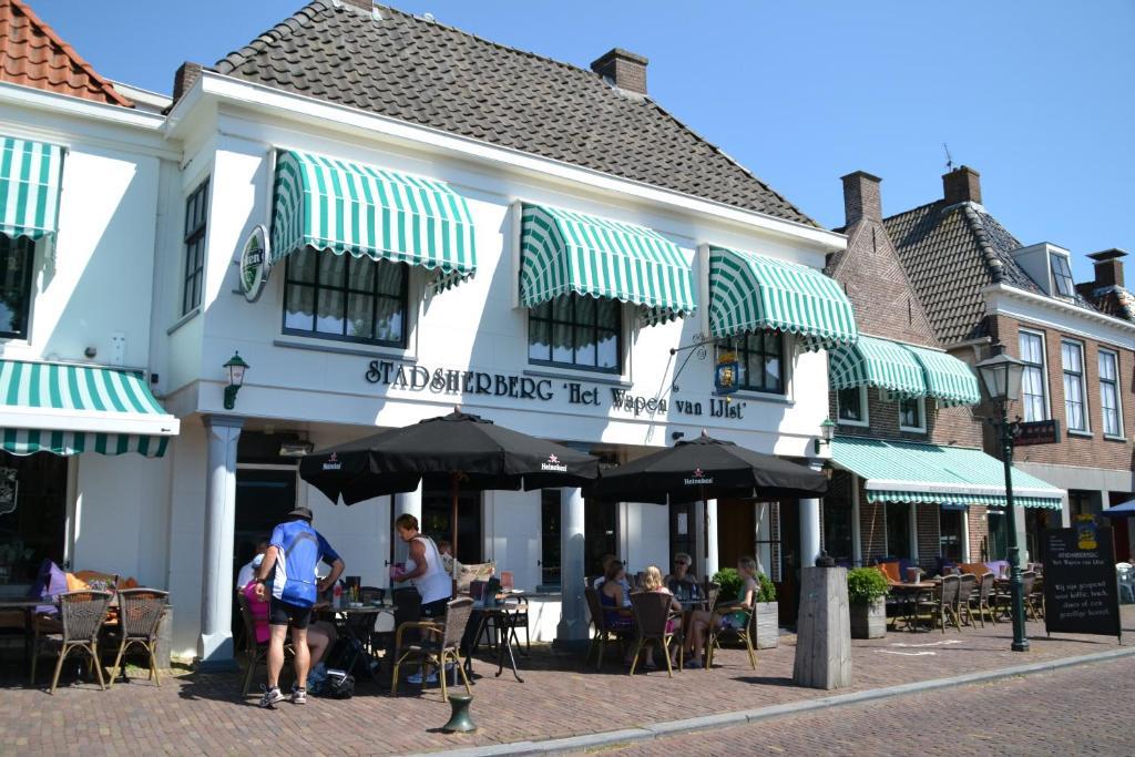 Stadsherberg 'Het Wapen Van Ijlst' المظهر الخارجي الصورة